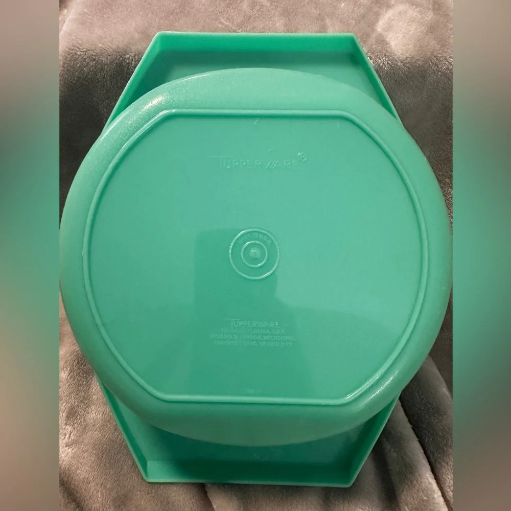 TUPPERWARE Handy Lettuce/cheese‎ GRATER Vintage